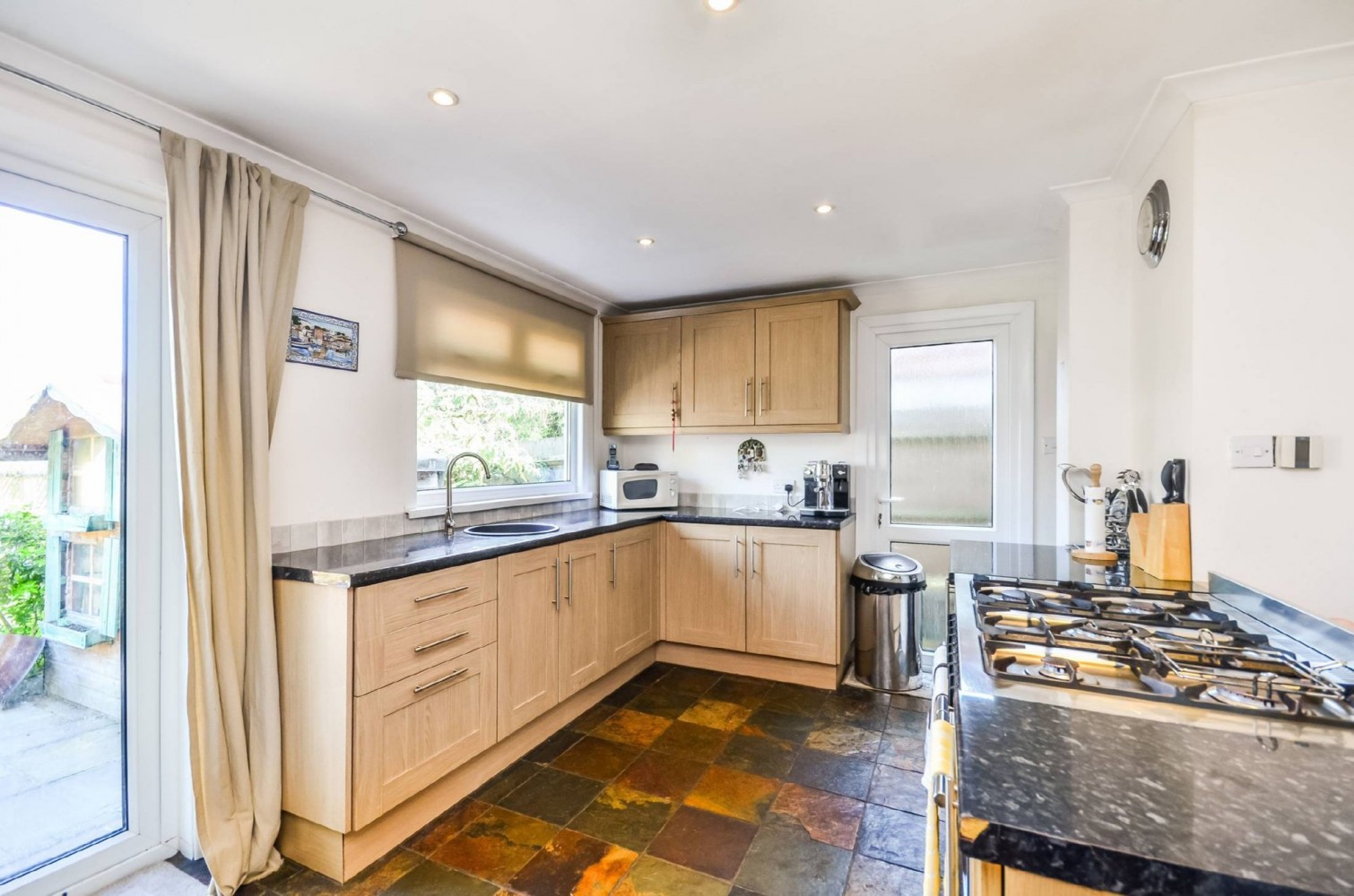 Images for Woodlands Avenue, Worcester Park EAID:b14af4f96b772baf94477b55c6aee9ec BID:1