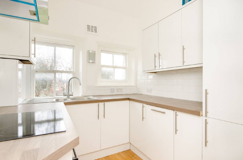 Images for Beaufort Road, Kingston Upon Thames EAID:b14af4f96b772baf94477b55c6aee9ec BID:1