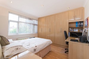 Images for Elmcroft Drive, Chessington